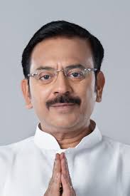 অবৈধ টাওয়ার ভেঙে ফেলা হলো গড়িয়ার মিতালি সংঘের মাঠে