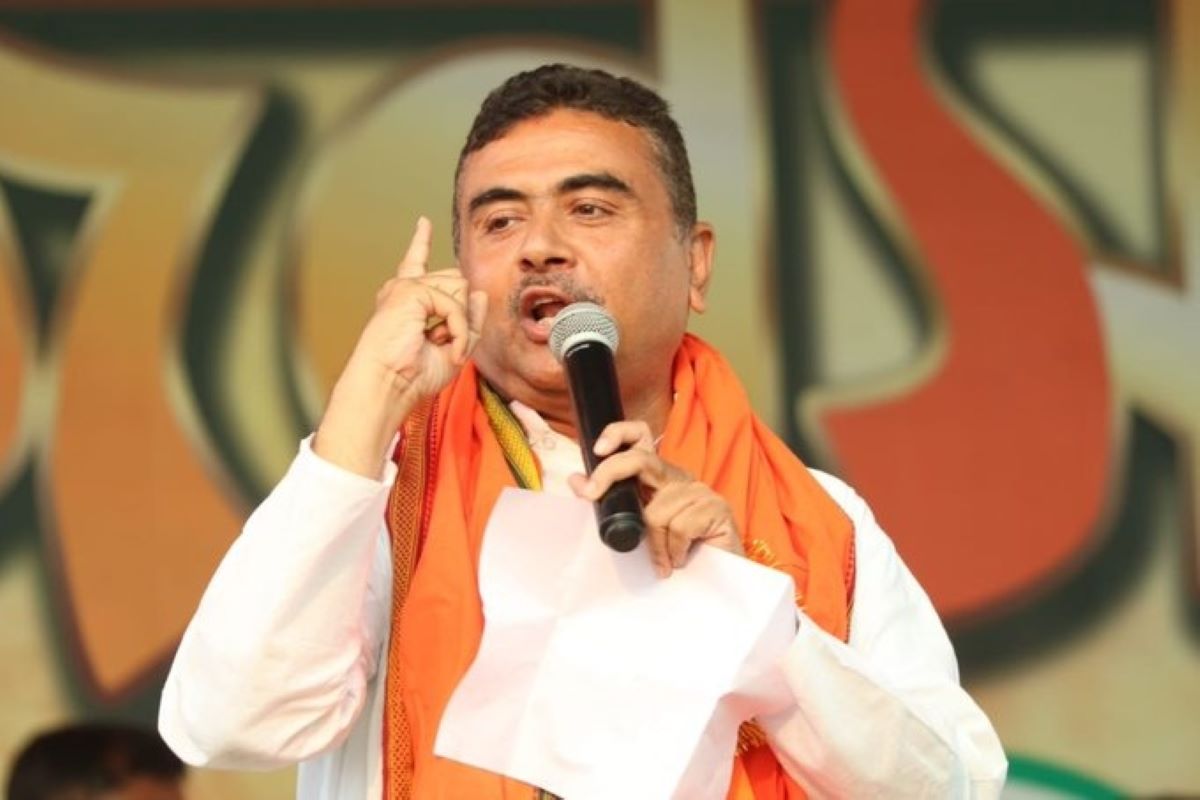 দিল্লিতে বঙ্গ ভবনে মুখ্যমন্ত্রী সাখ্যাত করলেন এনসিপি আই সাংসদ দের সাথে